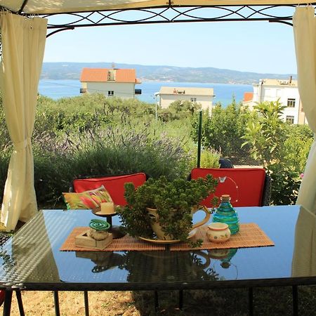 Apartments Petrada Omis Exterior photo