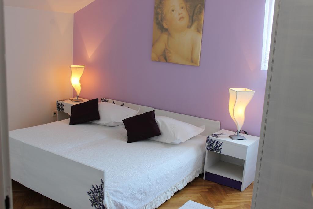 Apartments Petrada Omis Exterior photo