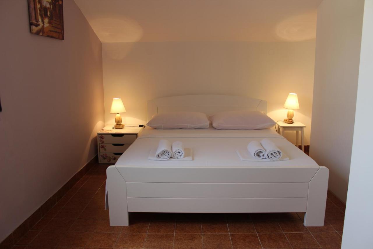 Apartments Petrada Omis Room photo